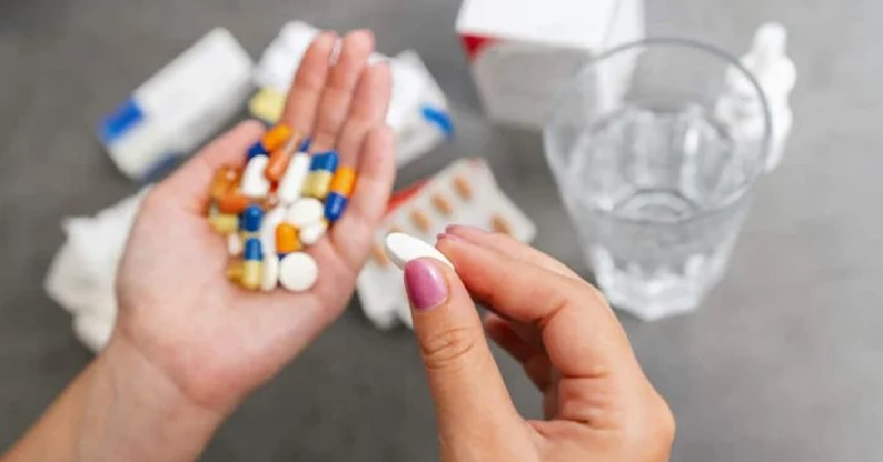 Perbedaan Antibiotik dan Antiviral: Cara Kerja dan Waktu Penggunaan yang Tepat